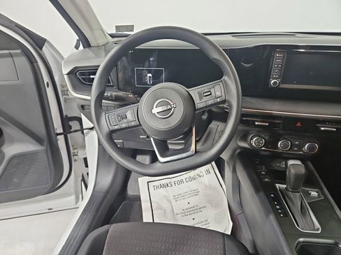 Certified 2025 Nissan Kicks S image 15