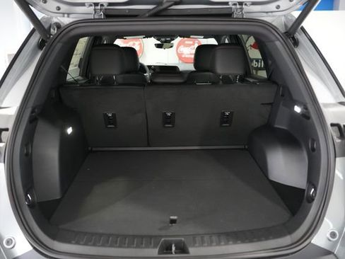 New 2026 Chevrolet Equinox RS w/ Convenience Package III AWD/4WD image 9