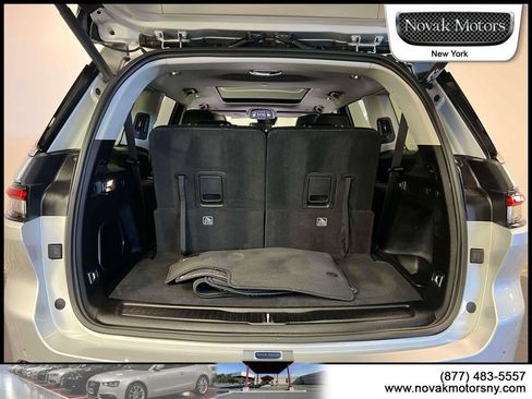 Used 2023 Jeep Grand Cherokee L Limited AWD/4WD image 12