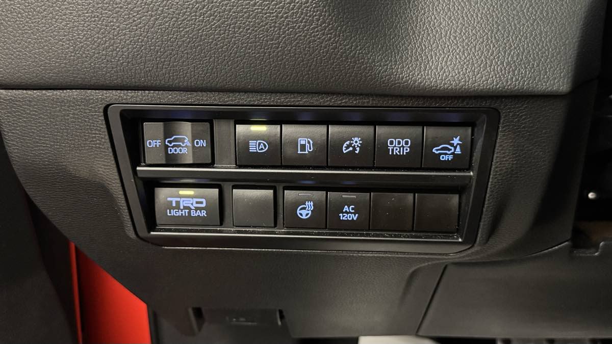Used 2023 Toyota Sequoia TRD Pro AWD/4WD image 18