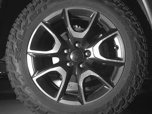 Used 2025 Jeep Compass Trailhawk AWD/4WD image 15