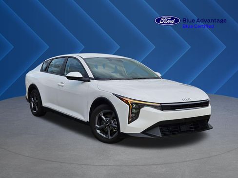 Used 2025 Kia K4 FWD image 1