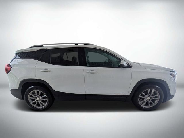 Used 2024 GMC Terrain SLT FWD image 3