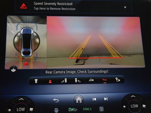 Certified 2023 Mercedes-Benz EQS AMG 4MATIC image 33