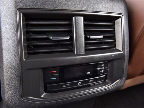 Used 2022 Volkswagen Atlas SE w/ Black Wheel Package image 22