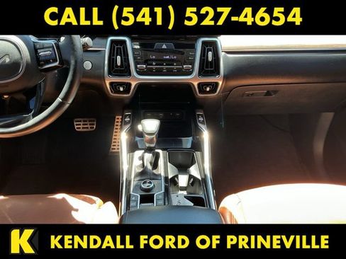 Used 2022 Kia Sorento SX Prestige w/ Rust Color Package AWD/4WD image 11