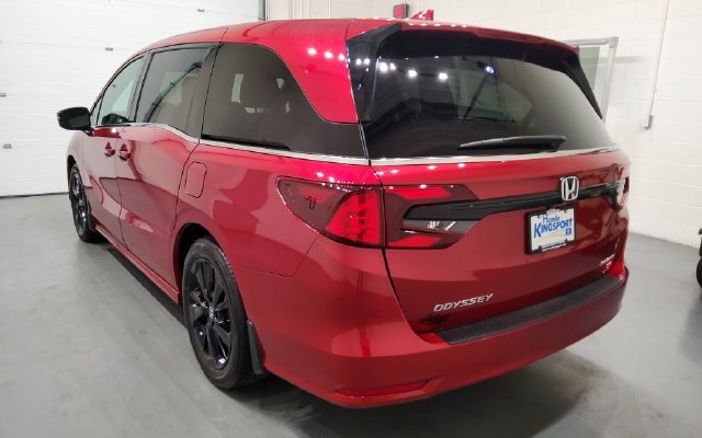 Used 2024 Honda Odyssey Sport image 5
