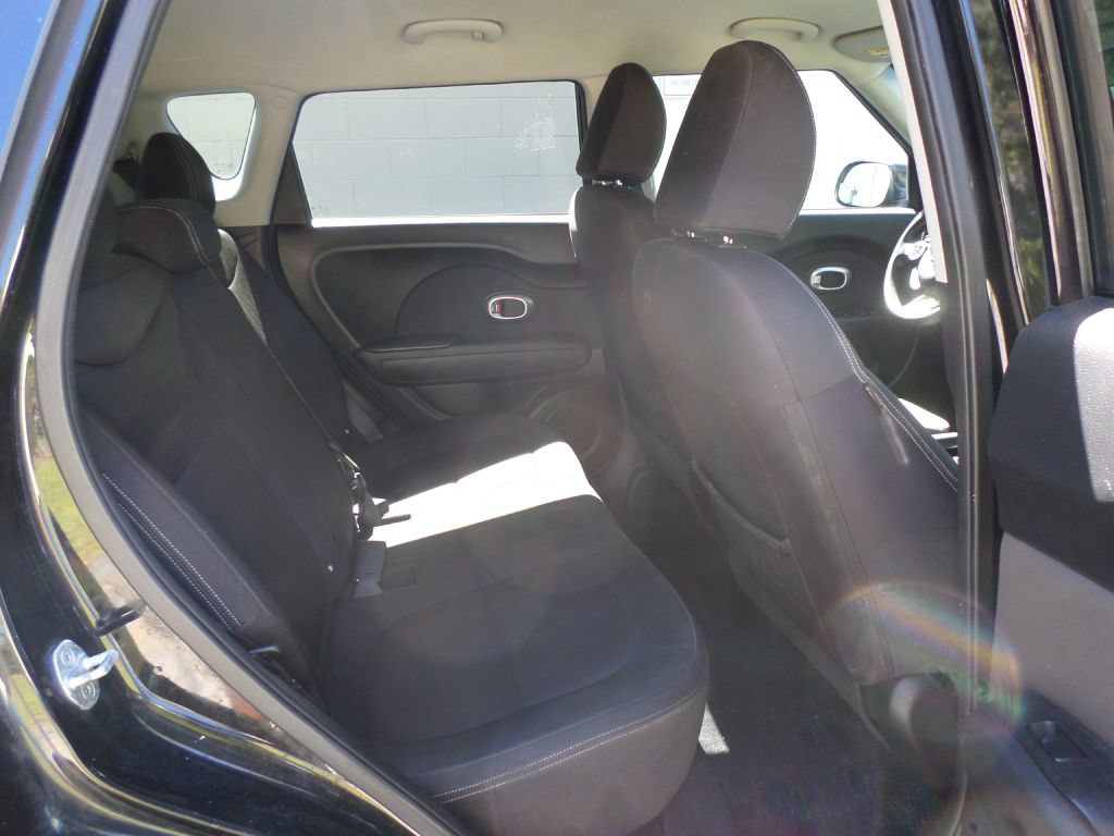 Used 2014 Kia Soul FWD image 7