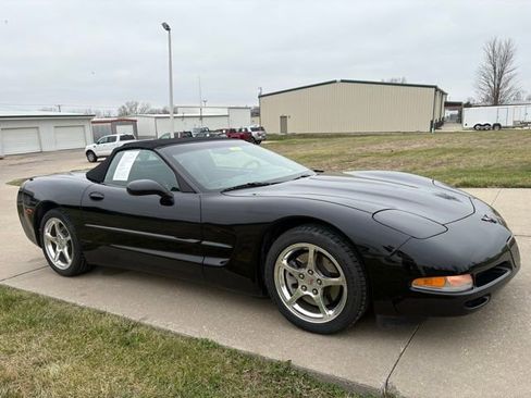 Used 2004 Chevrolet Corvette Convertible w/ Preferred Equipment Group image 3