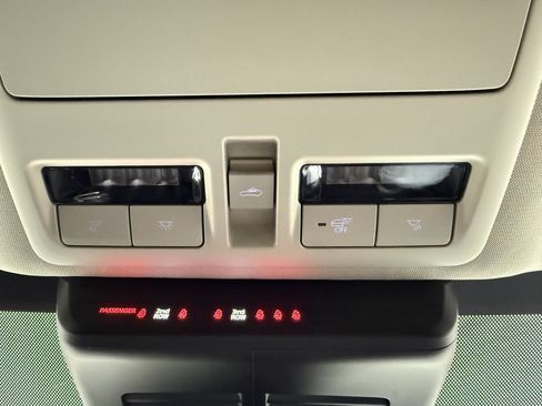 Used 2024 MAZDA CX-90 3.3 Turbo w/ Preferred Plus image 28