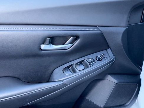 Used 2022 Nissan Sentra SV FWD image 22