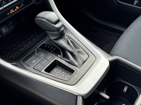 Certified 2023 Toyota RAV4 LE image 32