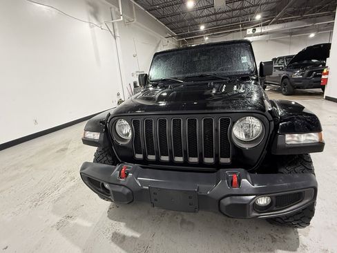 Used 2021 Jeep Wrangler Unlimited Rubicon w/ Uconnect 4C Nav & Sound Group image 3