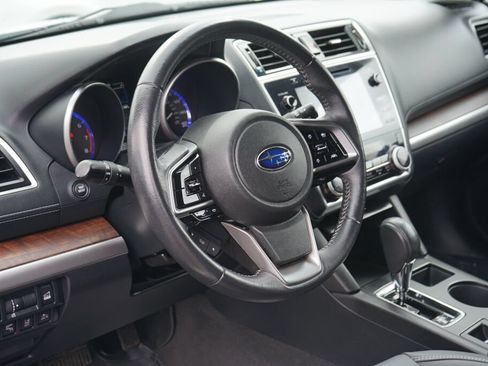 Used 2019 Subaru Outback 3.6R Limited AWD/4WD image 16