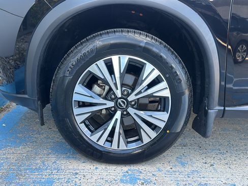 Used 2023 Nissan Rogue SV AWD/4WD image 38