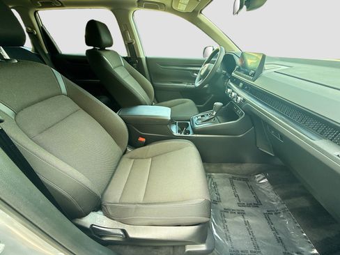 Certified 2024 Honda CR-V EX image 31
