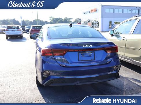 Used 2023 Kia Forte LXS w/ LXS Technology Package FWD image 17
