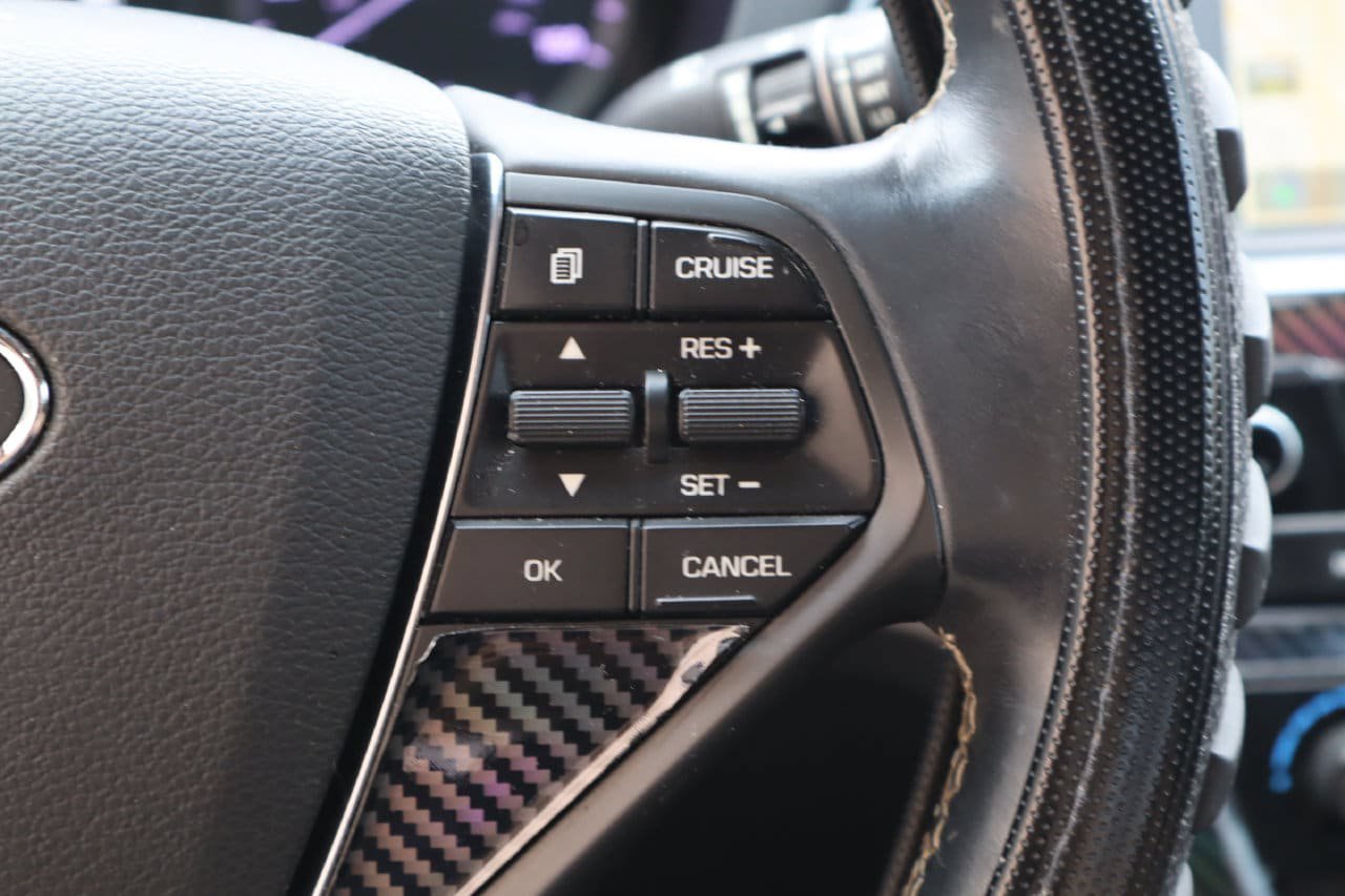 Used 2015 Hyundai Sonata Limited w/ Option Group 05 FWD image 13