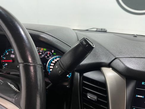 Used 2019 GMC Yukon Denali image 32