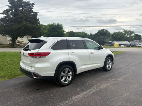 Used 2019 Toyota Highlander Limited AWD/4WD image 30