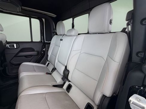 Used 2020 Jeep Gladiator Mojave image 37
