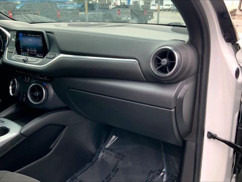 Used 2020 Chevrolet Blazer LT image 16