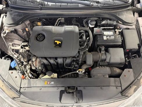 Used 2020 Hyundai Elantra Value Edition image 41