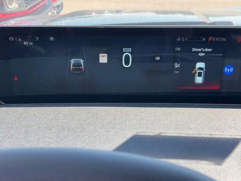 New 2025 Ford Expedition Active image 15