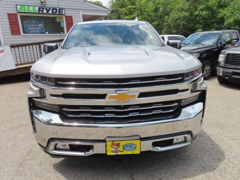 Used 2019 Chevrolet Silverado 1500 LTZ w/ LTZ Plus Package AWD/4WD image 3