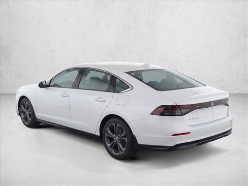 Used 2023 Honda Accord EX image 5