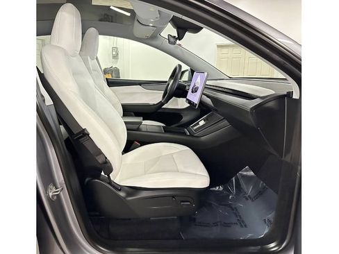 Used 2026 Tesla Model Y Long Range AWD/4WD image 22