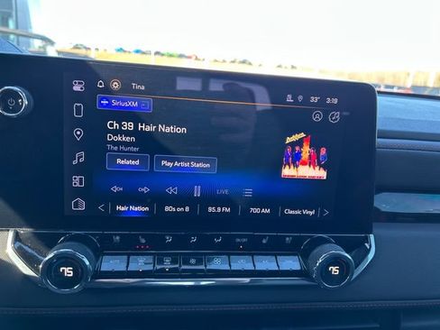 Used 2024 Chevrolet Colorado Z71 w/ Z71 Convenience Package 2 image 25