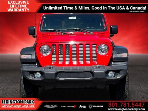 Used 2019 Jeep Wrangler Sport AWD/4WD image 2