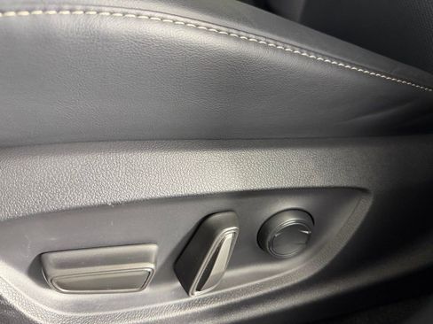 Used 2025 Toyota Crown XLE image 22