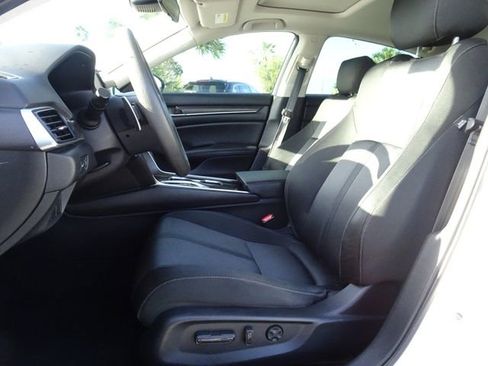 Certified 2019 Honda Accord EX image 7