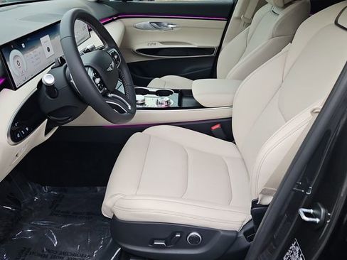 Used 2026 Genesis GV70 2.5T image 11