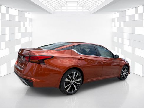 Certified 2022 Nissan Altima 2.5 SR FWD image 7