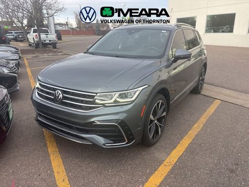 Used 2022 Volkswagen Tiguan SEL R-Line image 2