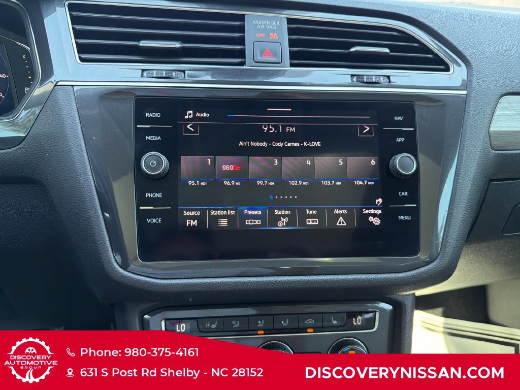 Used 2021 Volkswagen Tiguan SEL FWD image 18