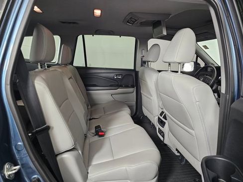 Used 2016 Honda Pilot Touring image 15