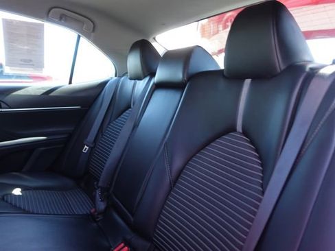 Certified 2020 Toyota Camry SE w/ Convenience Package image 29