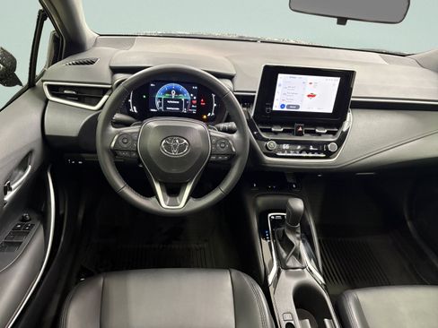 Used 2024 Toyota Corolla XSE FWD image 9