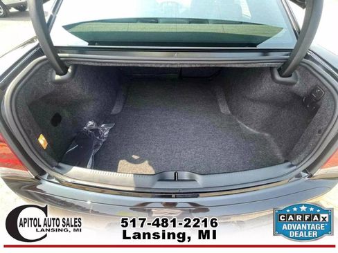 Used 2023 Chrysler 300 C image 27