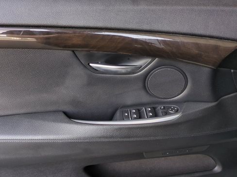 Used 2011 BMW 535i xDrive AWD/4WD image 10