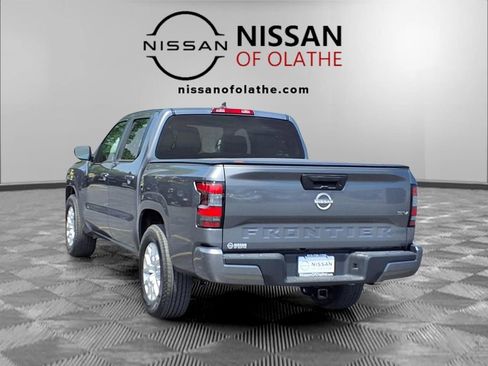 Certified 2023 Nissan Frontier SV RWD image 3