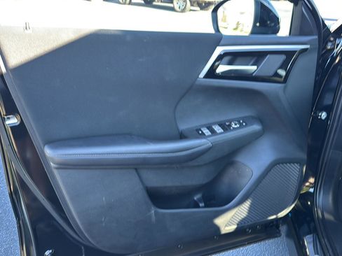 Used 2024 Mitsubishi Outlander ES image 14