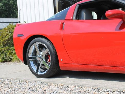 Used 2008 Chevrolet Corvette Coupe w/ Preferred Equipment Group image 27