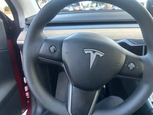 Used 2020 Tesla Model Y Long Range AWD/4WD image 8