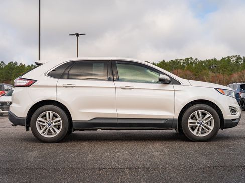 Certified 2017 Ford Edge SEL w/ Equipment Group 201A image 8