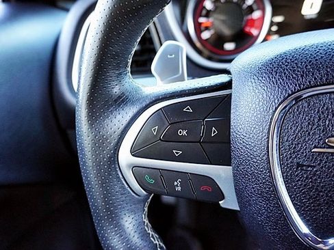 Used 2016 Dodge Challenger SRT w/ Technology Group image 32